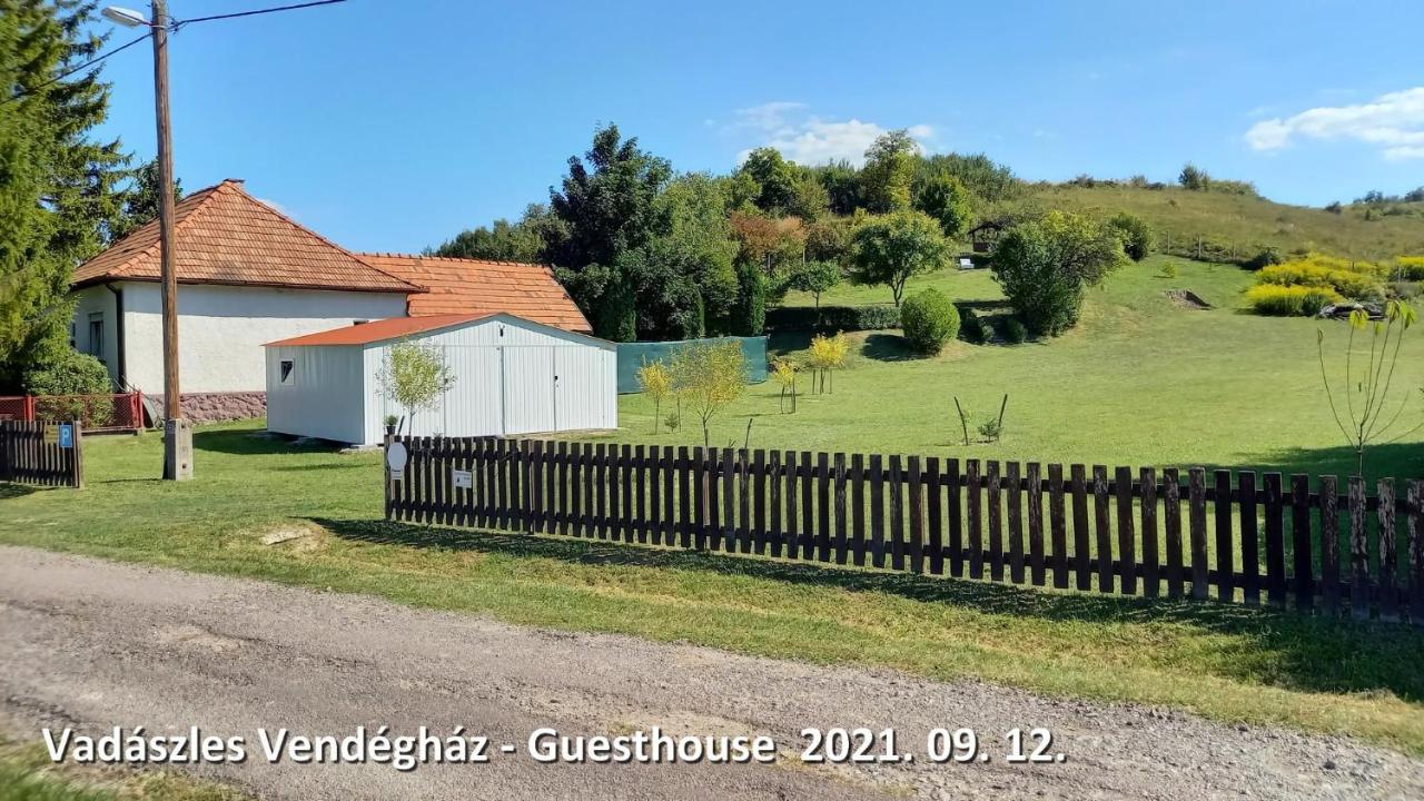 Vadaszles Vendeghaz Apartment