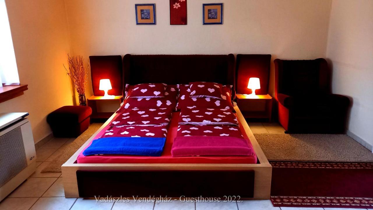 Apartment Vadaszles Vendeghaz Bukkszentmarton